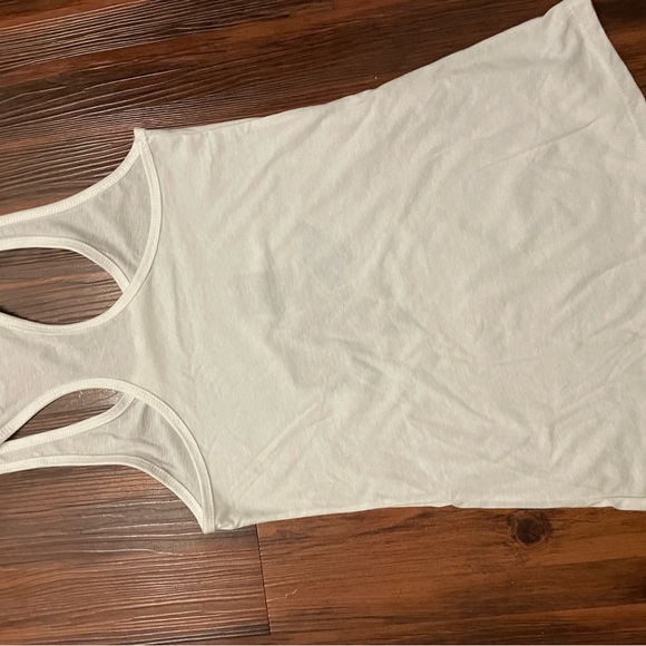 White tank top, Dallas TX print, woman’s - Picture 2 of 3